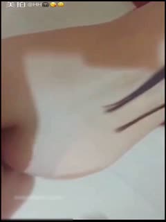 身材性感美腿网红妹剧情办公室文秘工作失误想不被辞职就要把老板伺候舒服了被各种干对白搞笑淫荡 海报
