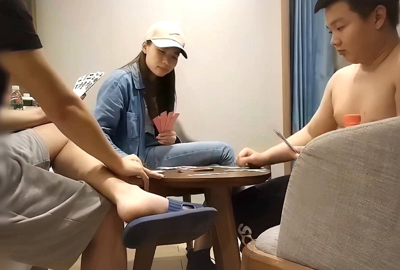 约老乡好打牌完事啪啪 海报