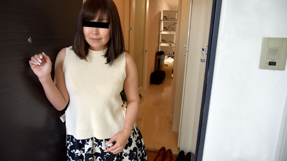 人妻熟女paco232人妻自宅~丈夫精子的枕头~太田ゆうか 海报